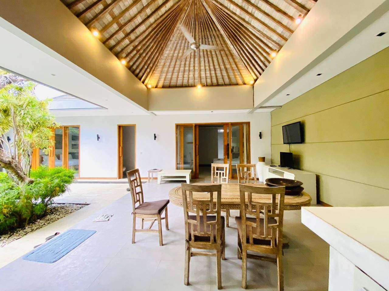 Villa image 3