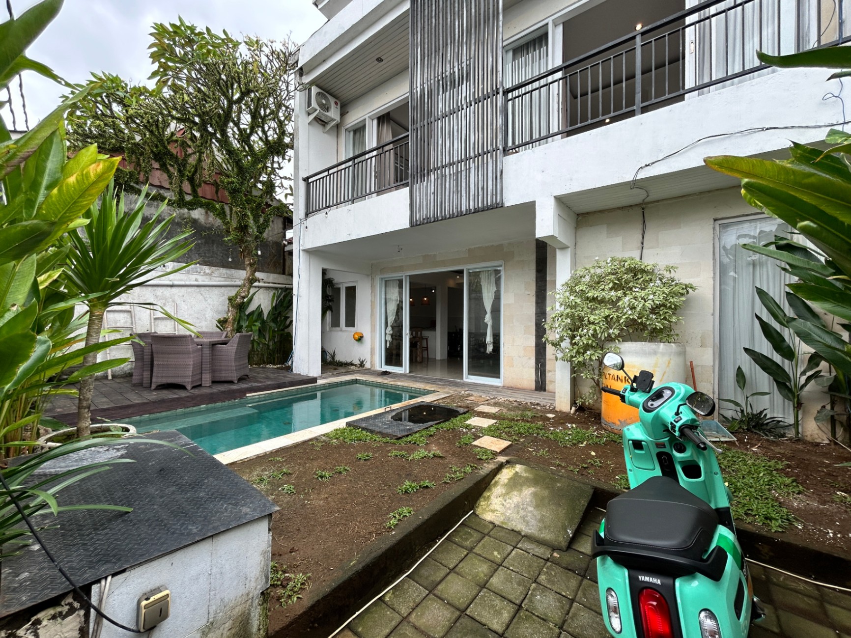 Stylish 2BR Villa w/ Rooftop Patio