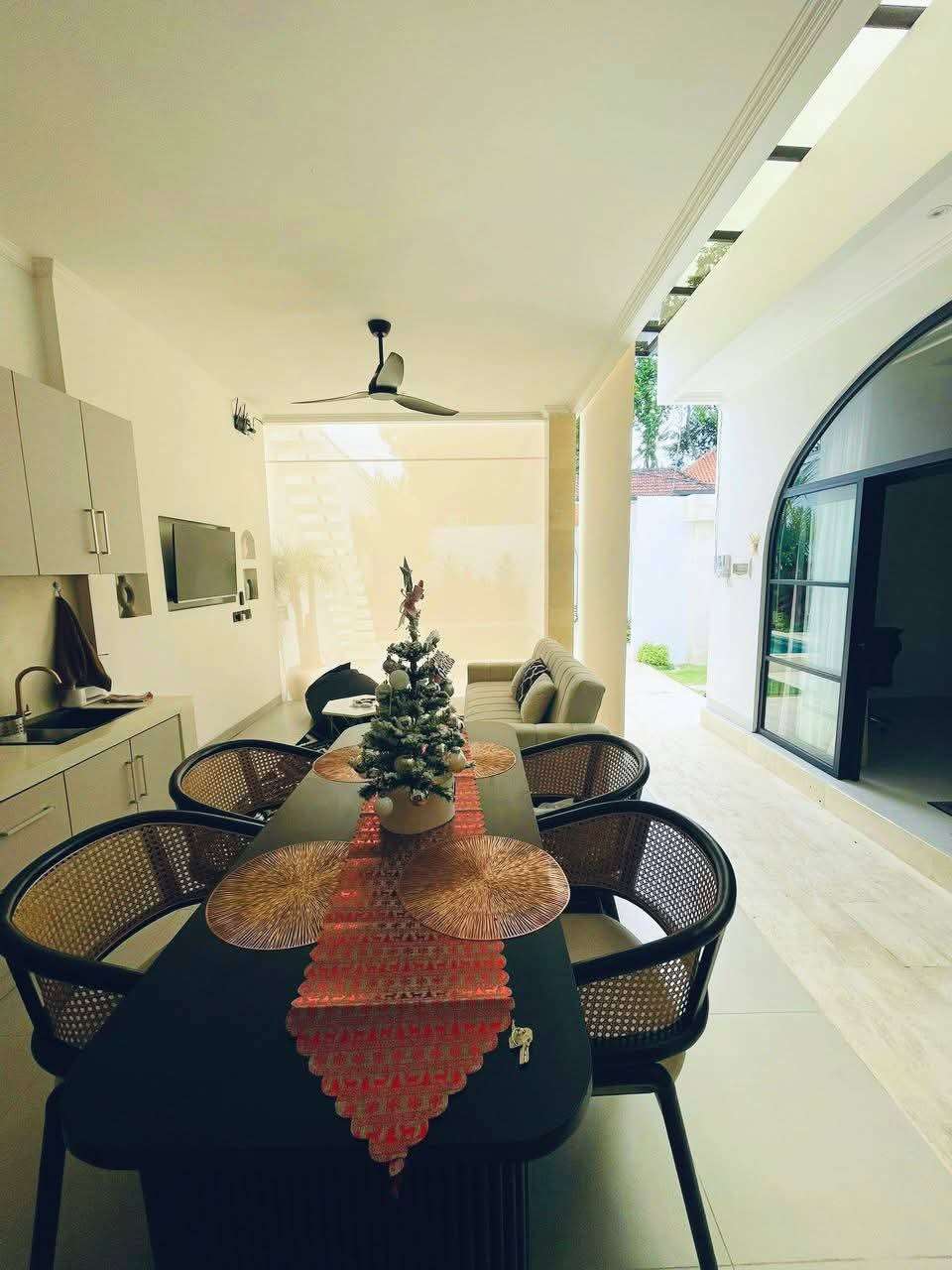 Villa image 2