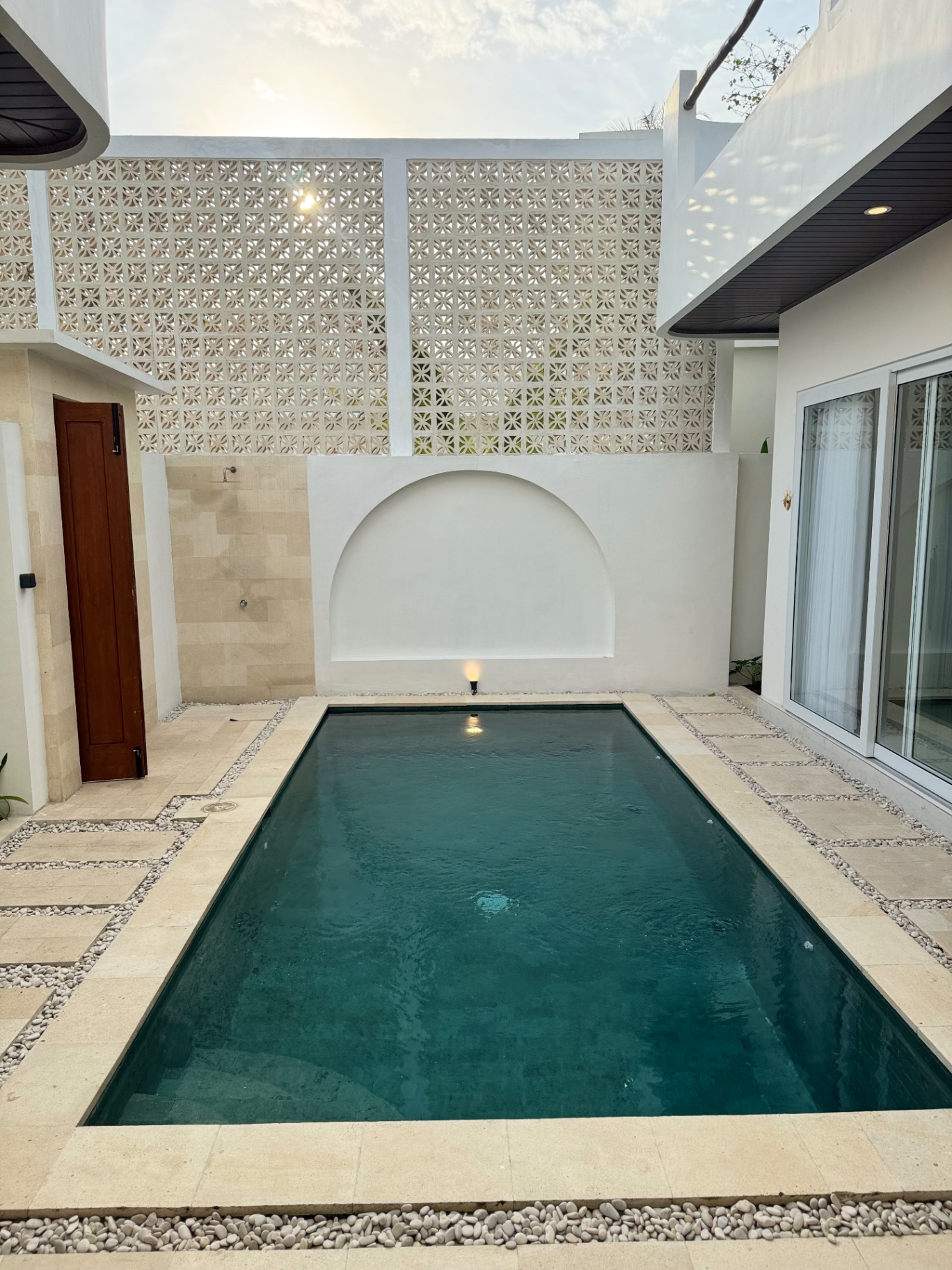 Villa image 2