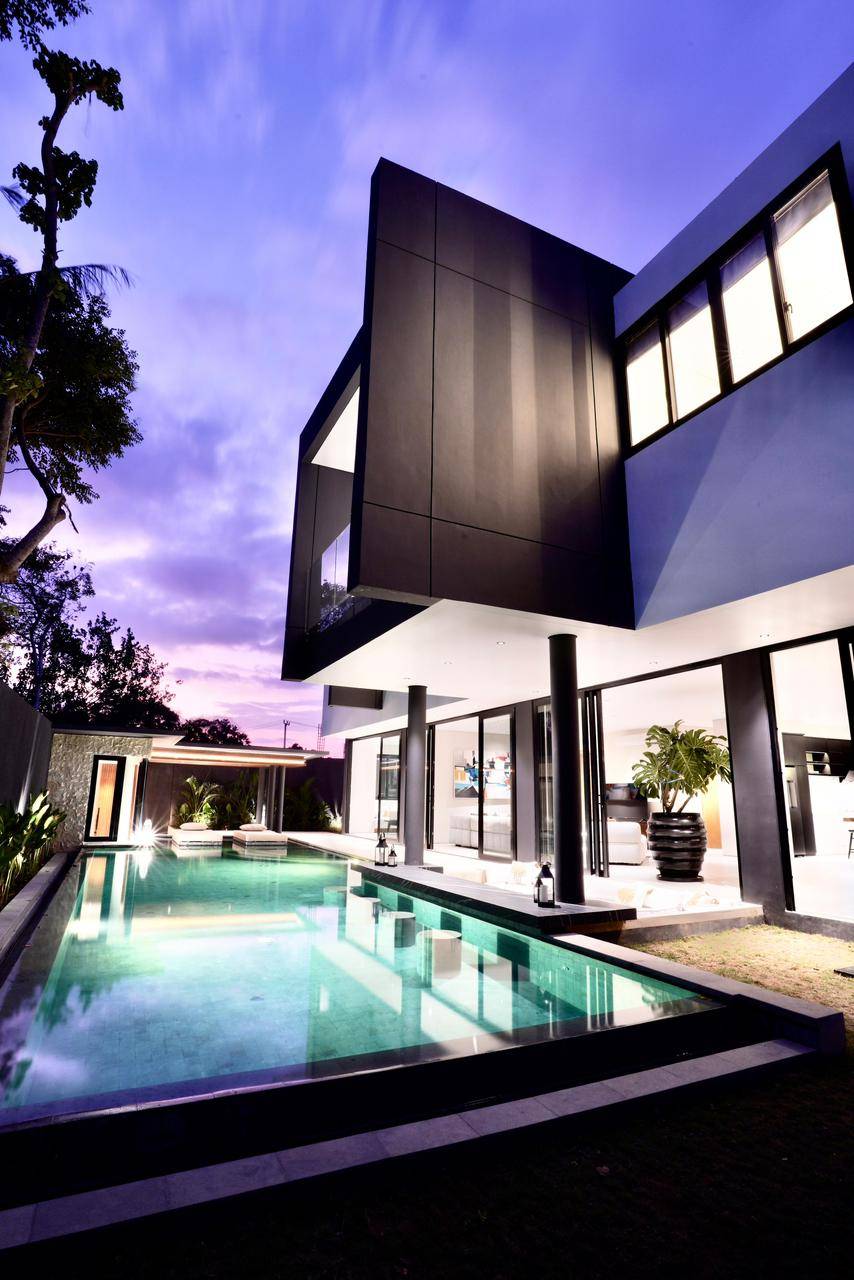 Villa image 1