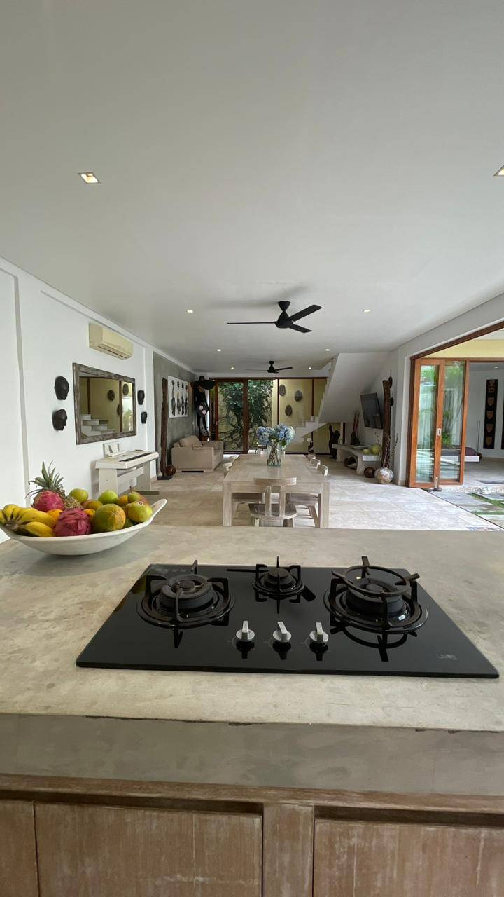 Villa image 2