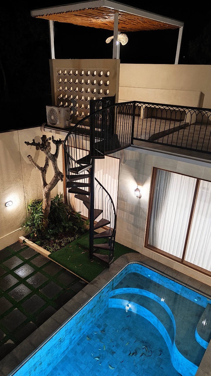 Villa image 1