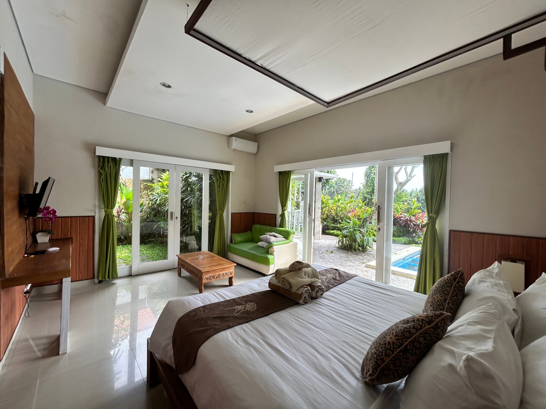 Villa image 3