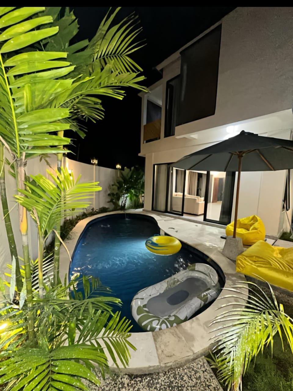 Villa image 1