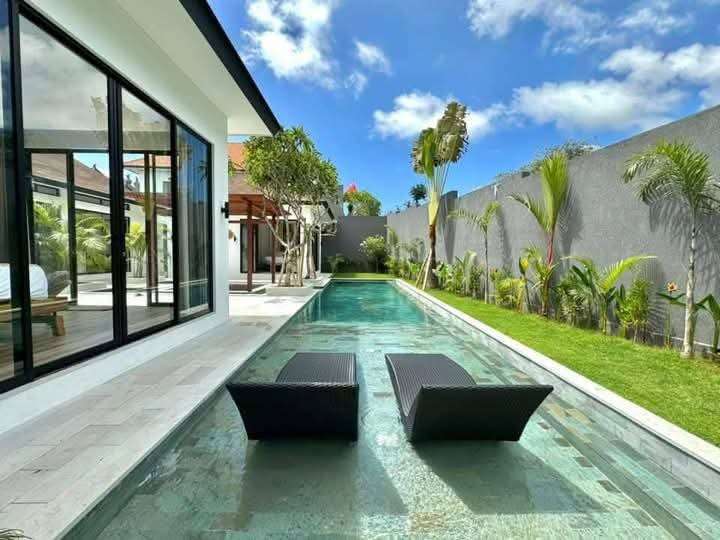 Villa image 1