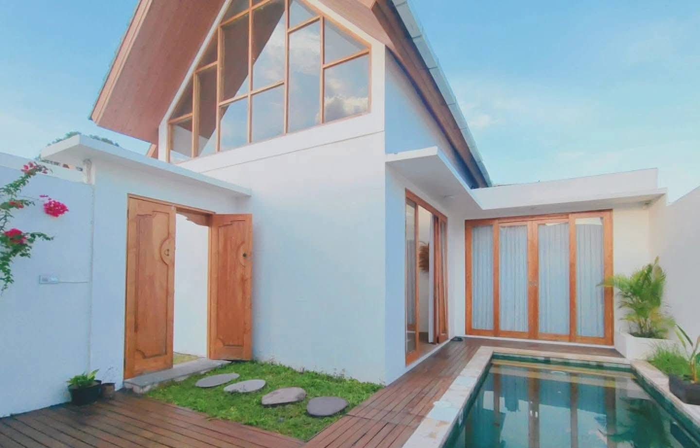 Villa image 1