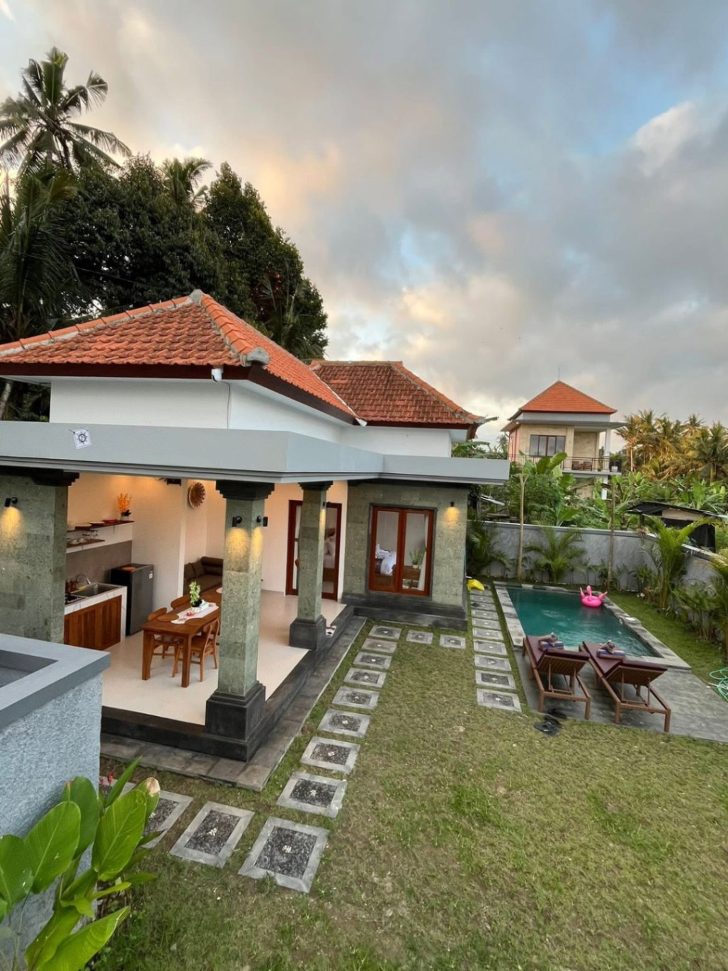 Villa image 1
