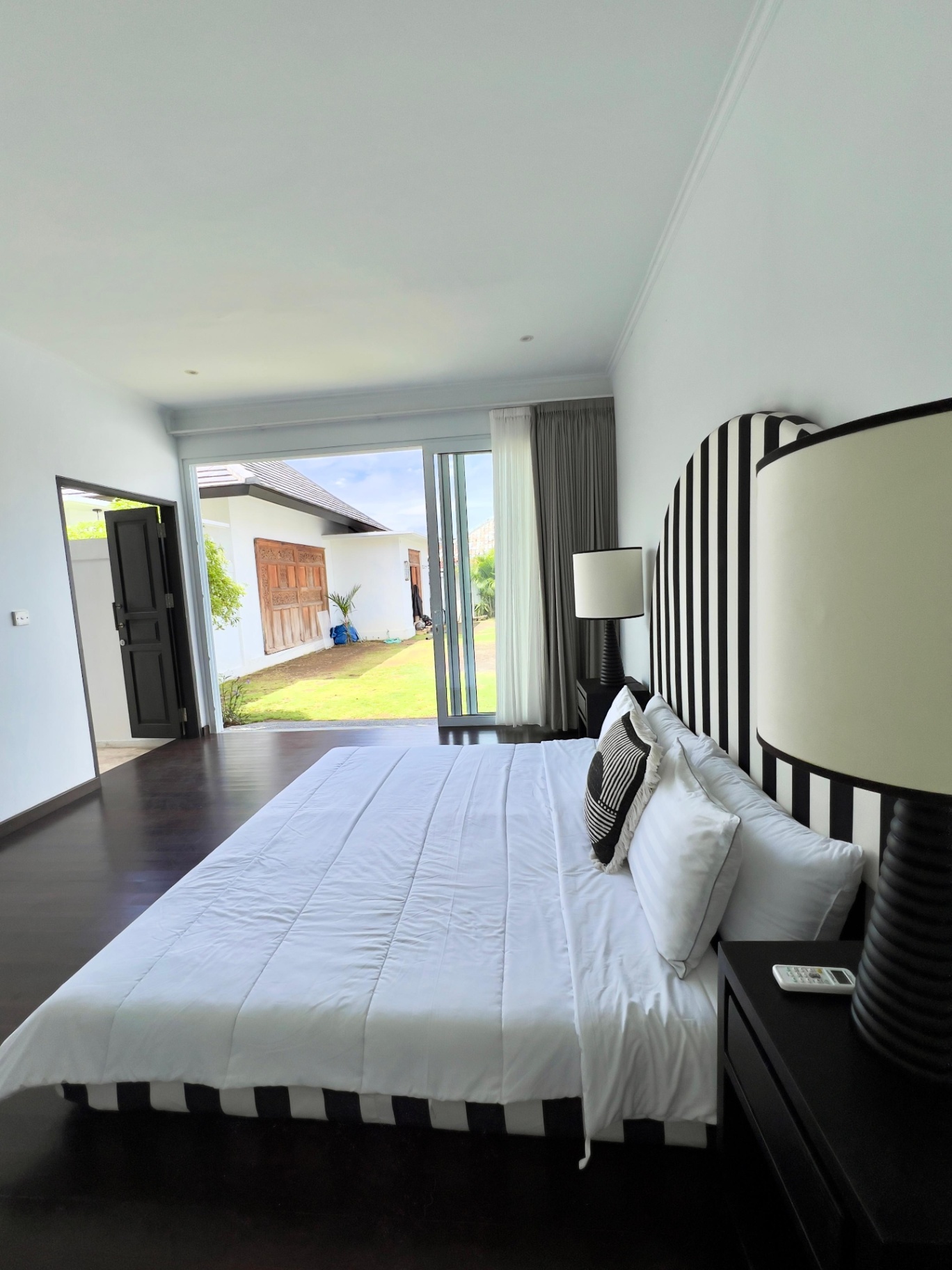 Villa image 2