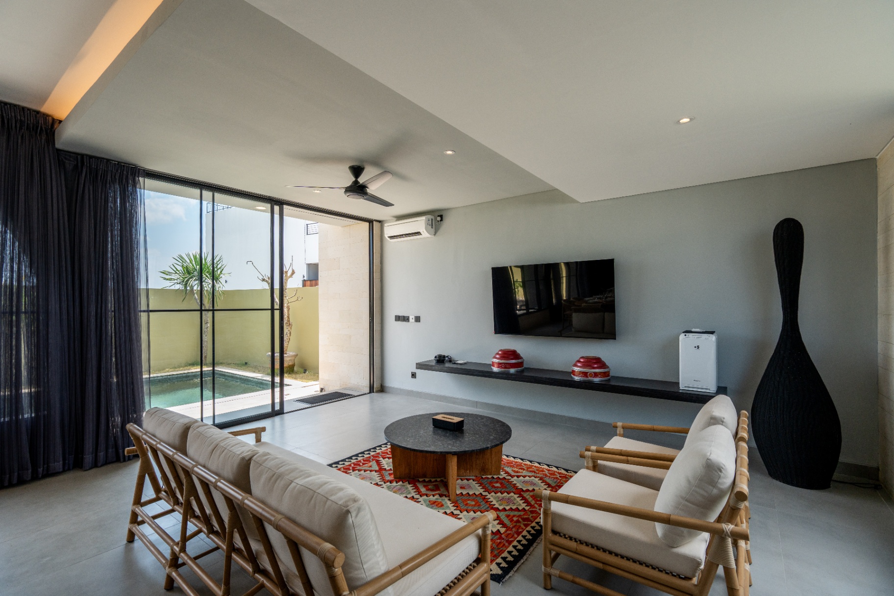 Villa image 2