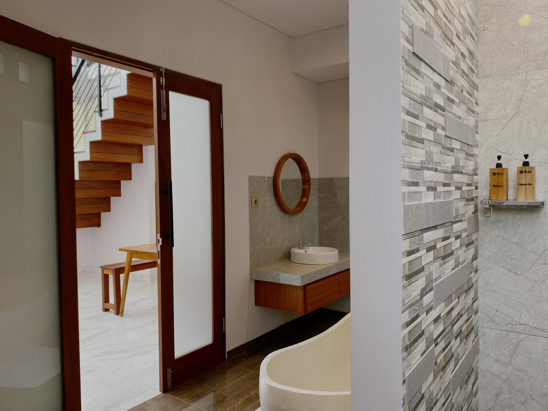Villa image 2