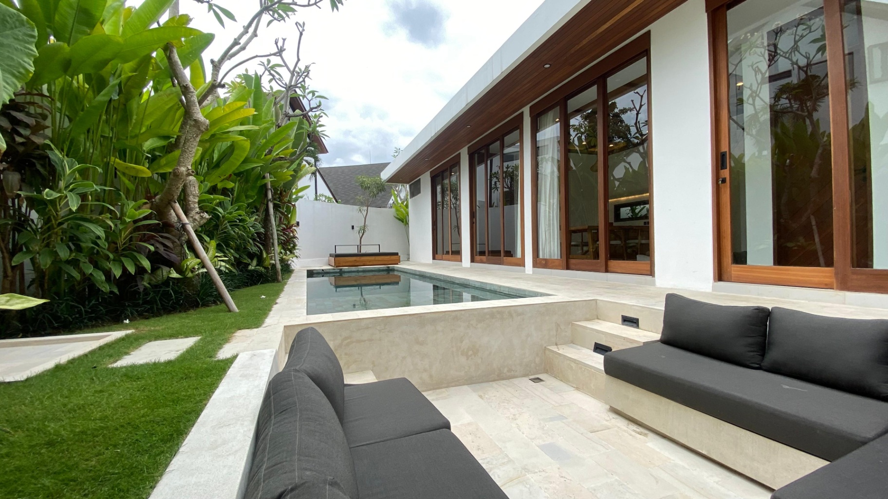 Villa image 2