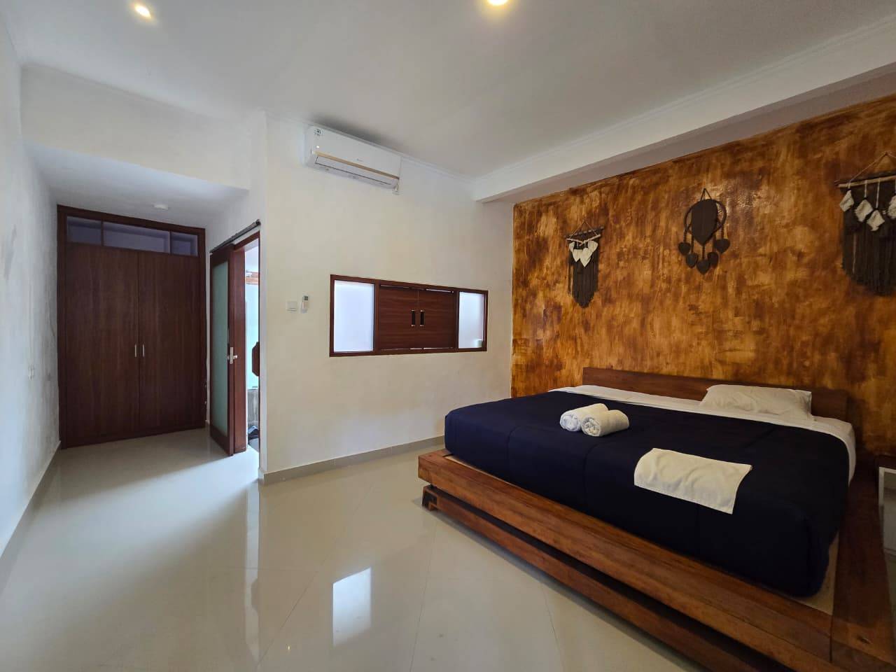 Villa image 2