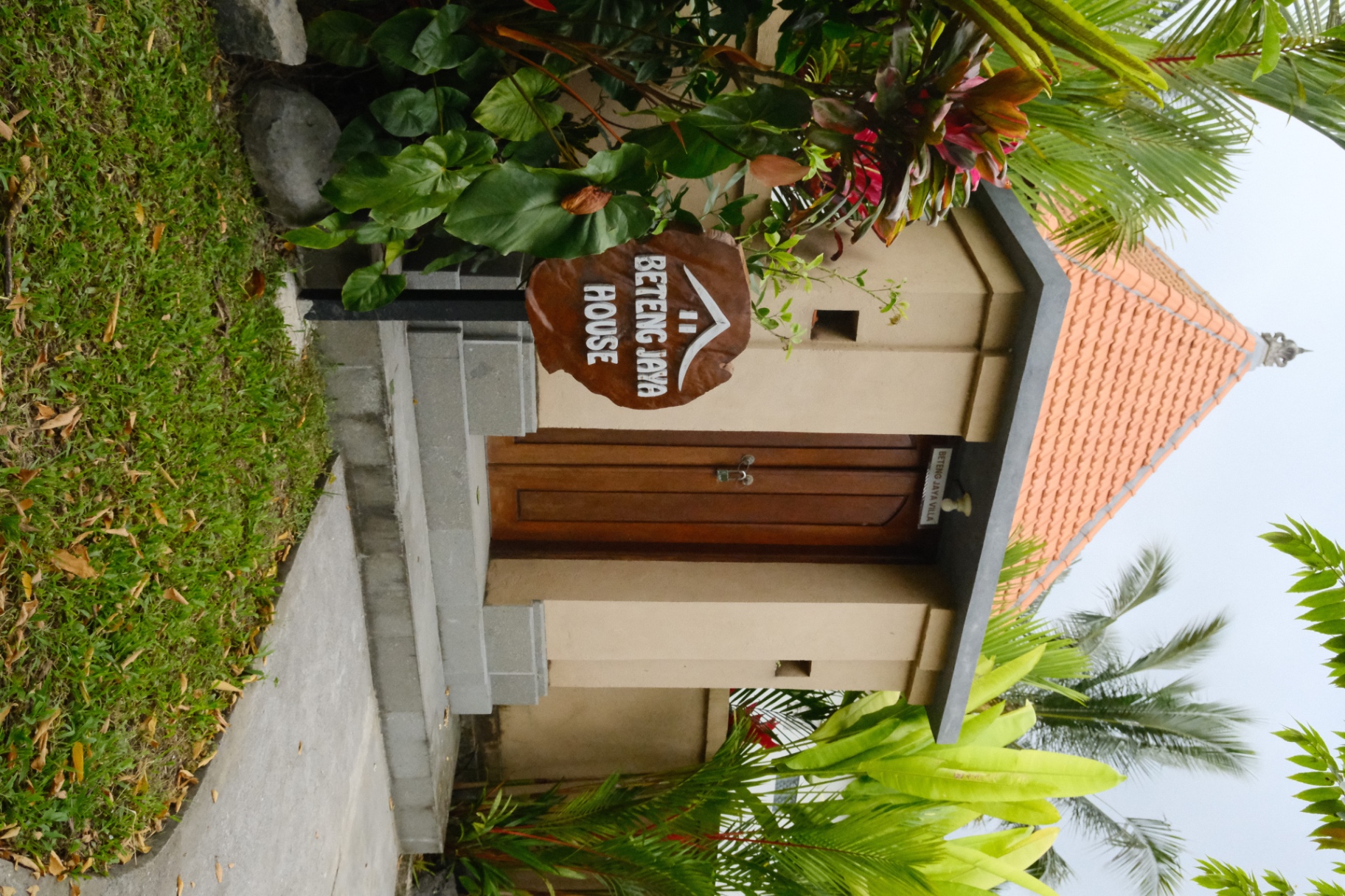 Villa image 1