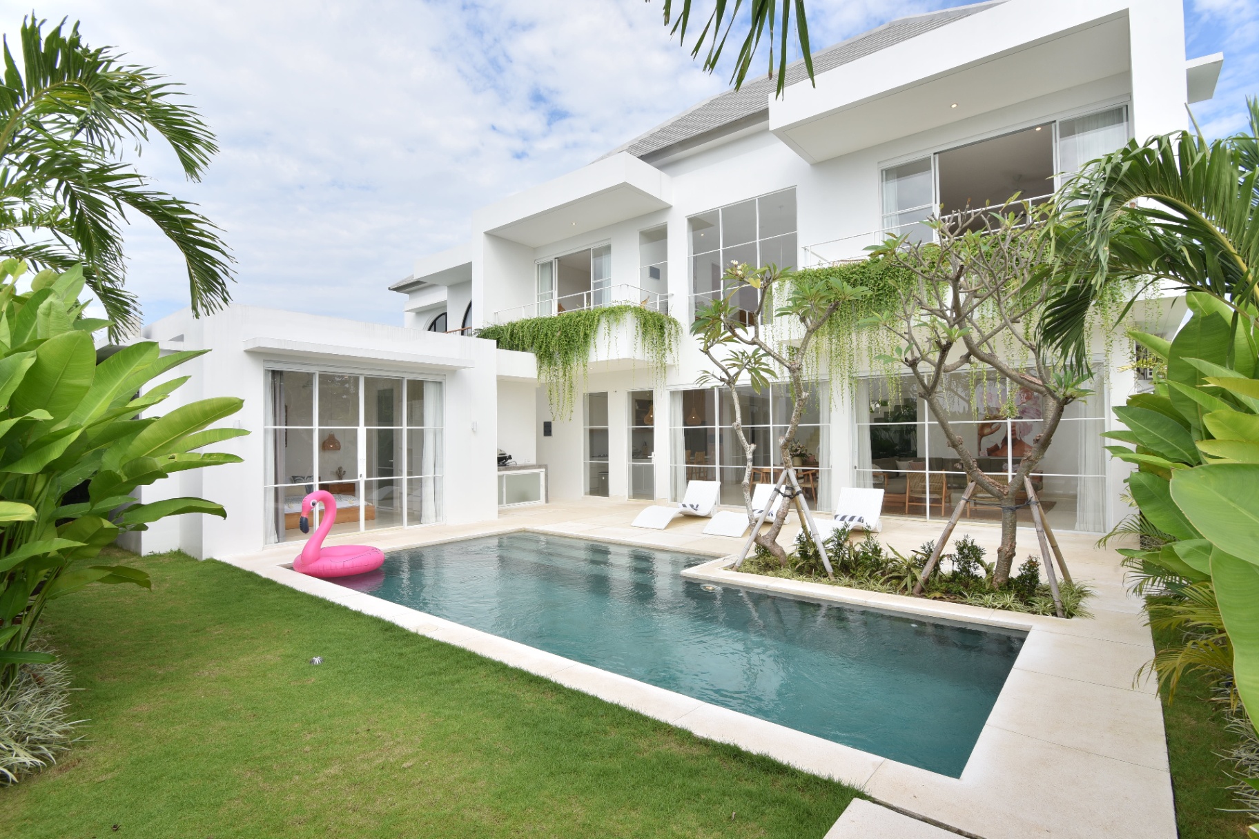 Villa image 1