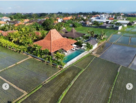 Villa image 1
