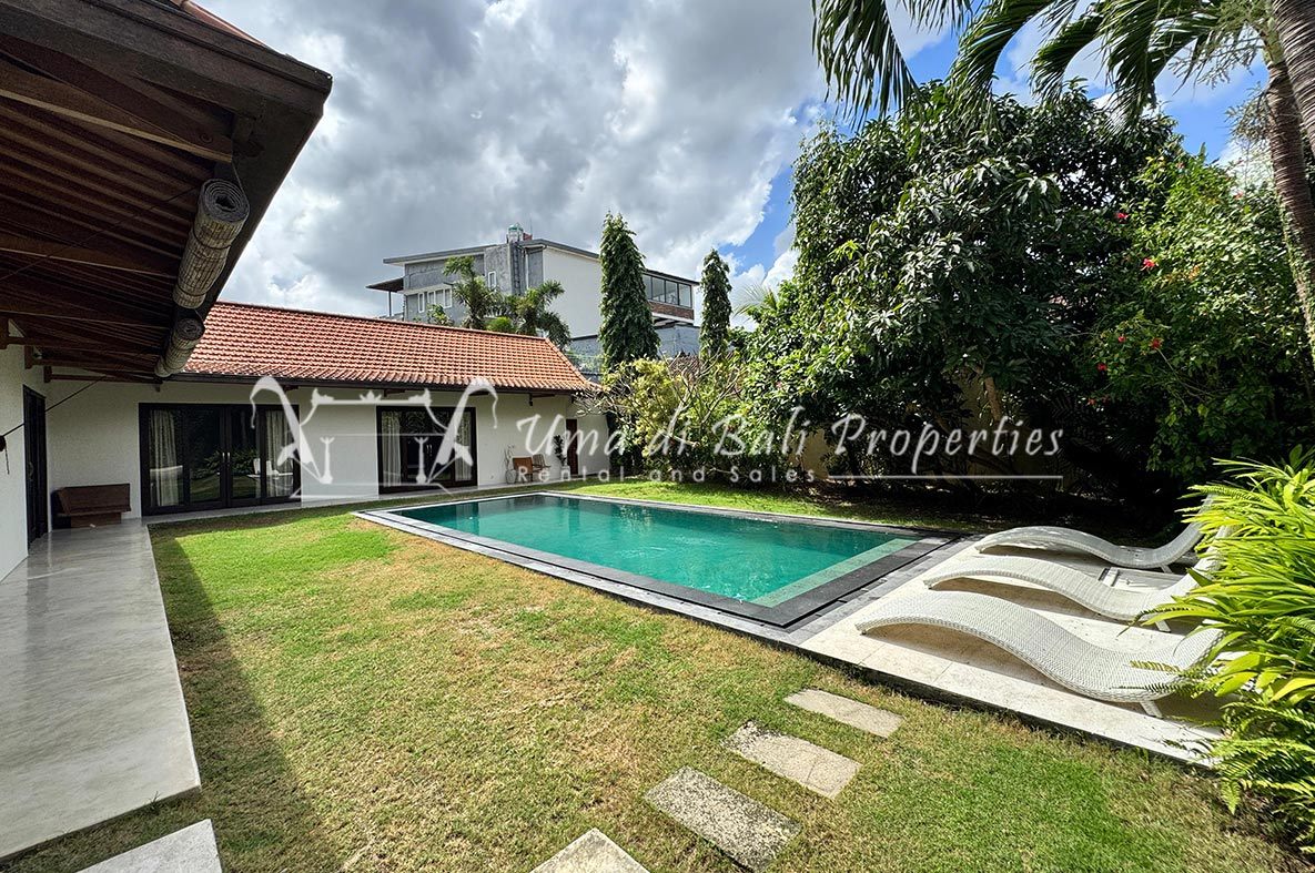 Villa image 1