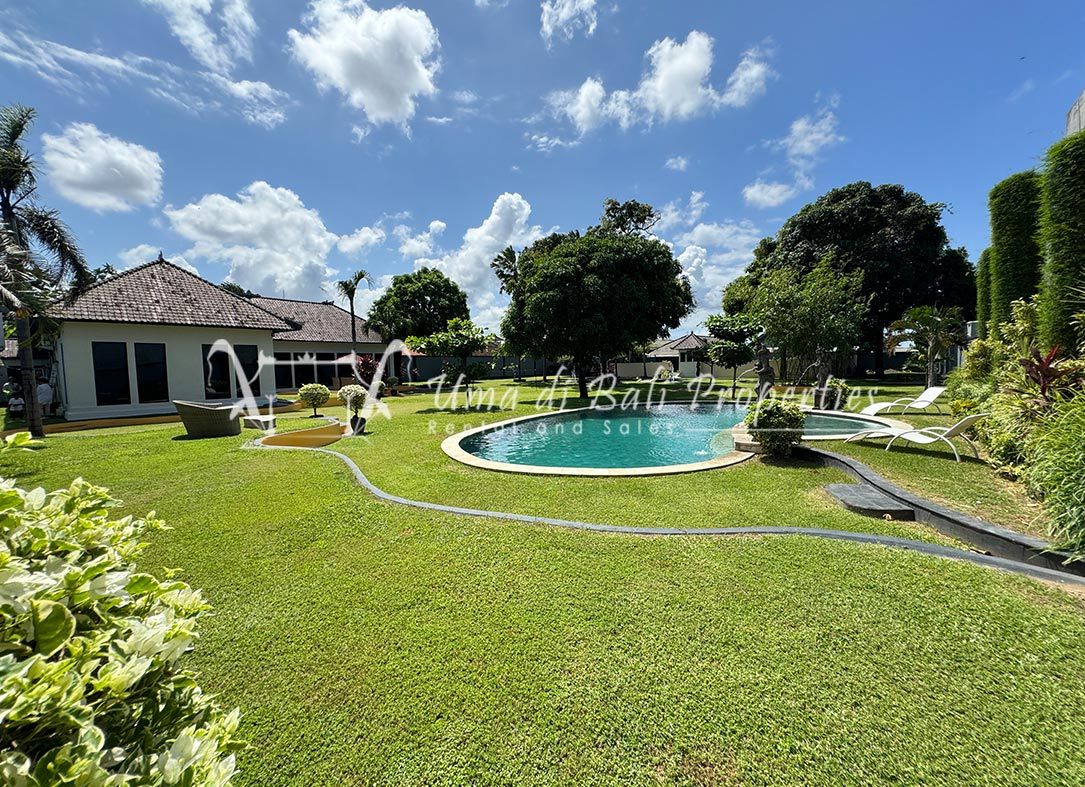 Villa image 1