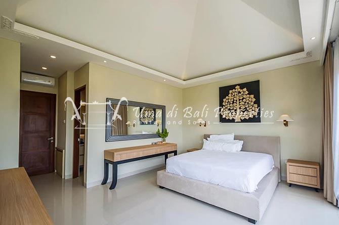 Villa image 2