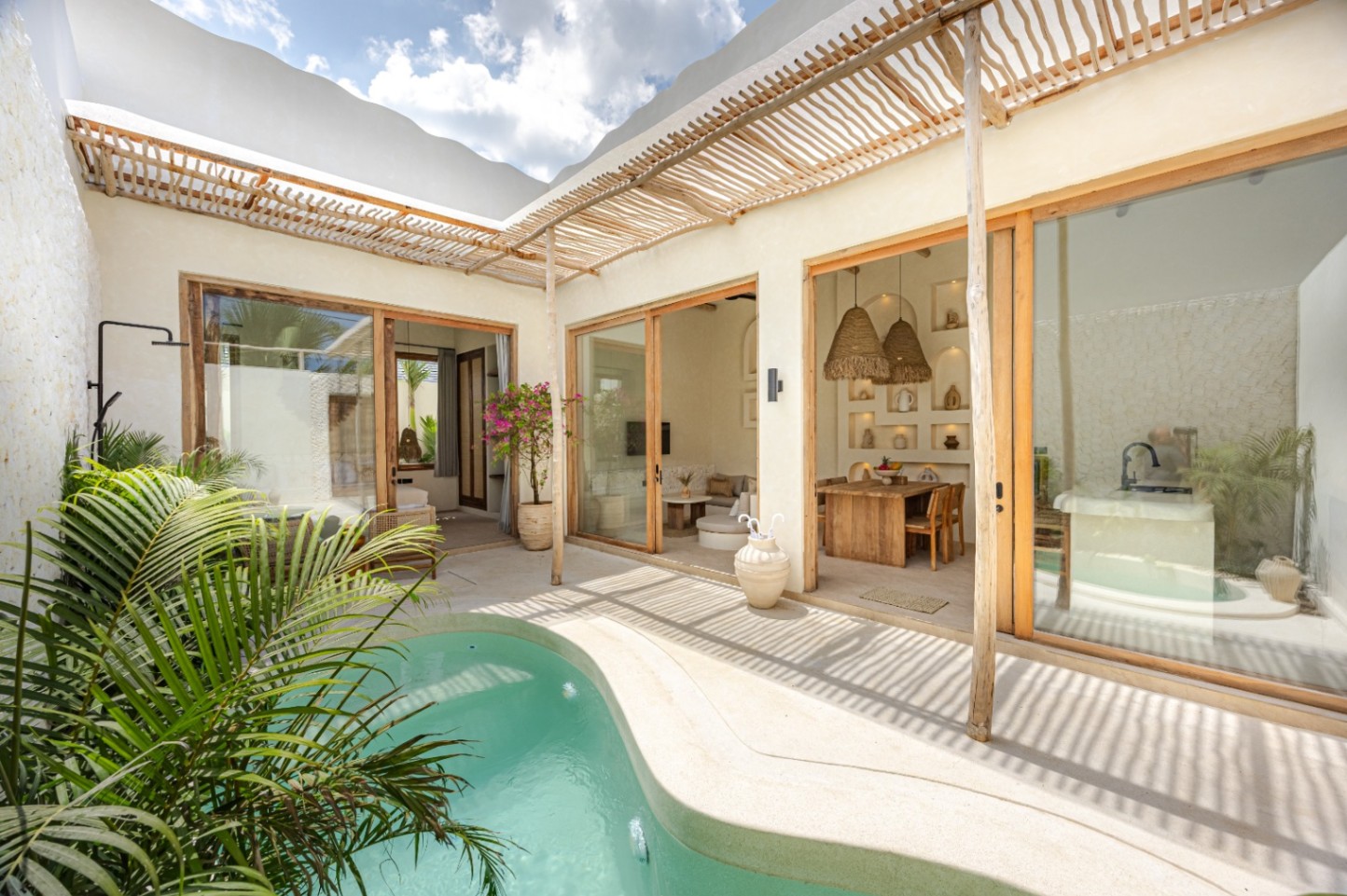 Villa image 1