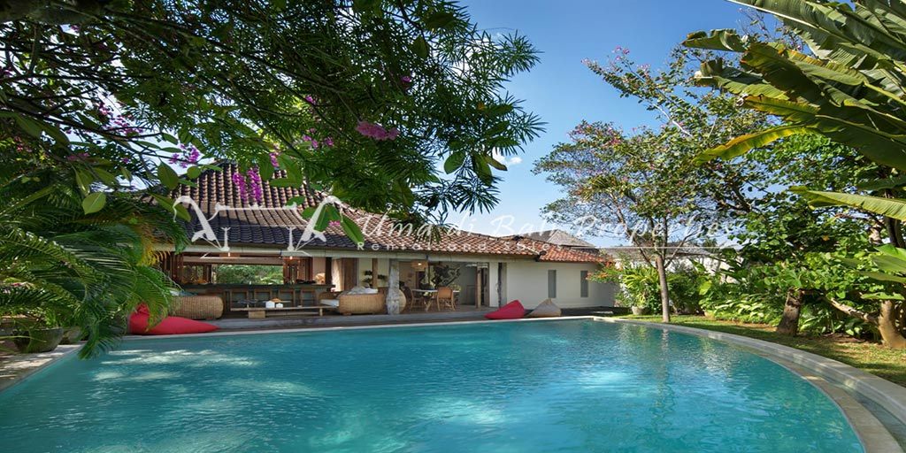 Villa image 1