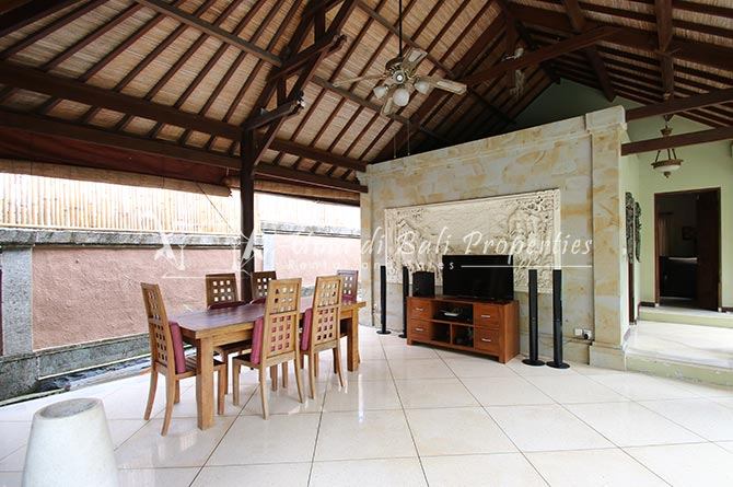 Villa image 3