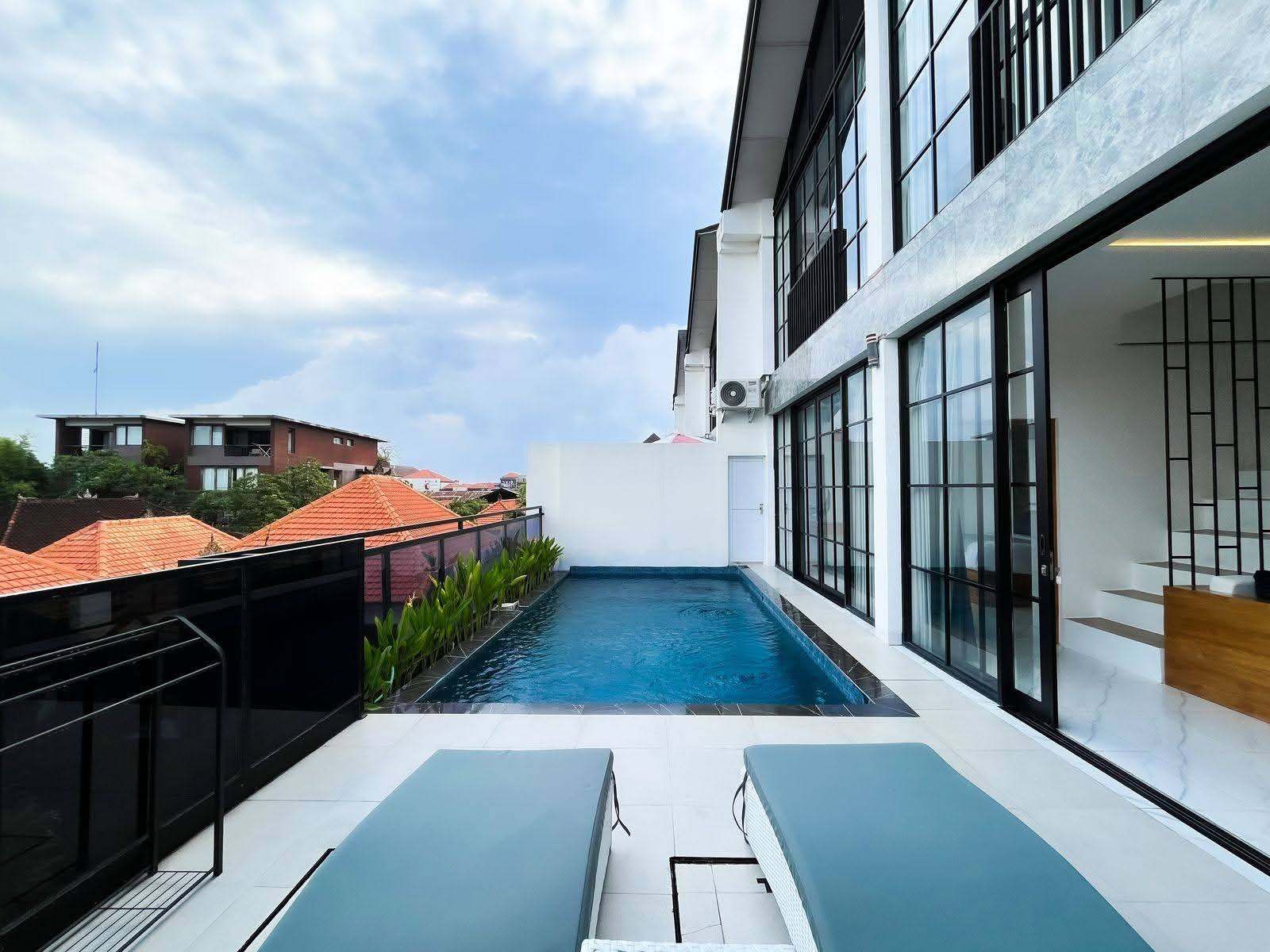 Villa image 1