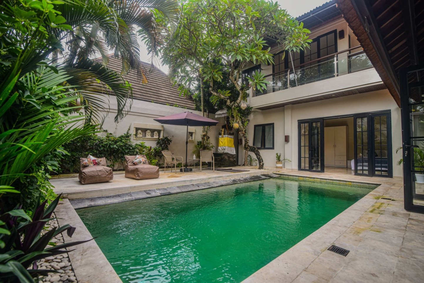 Villa image 1