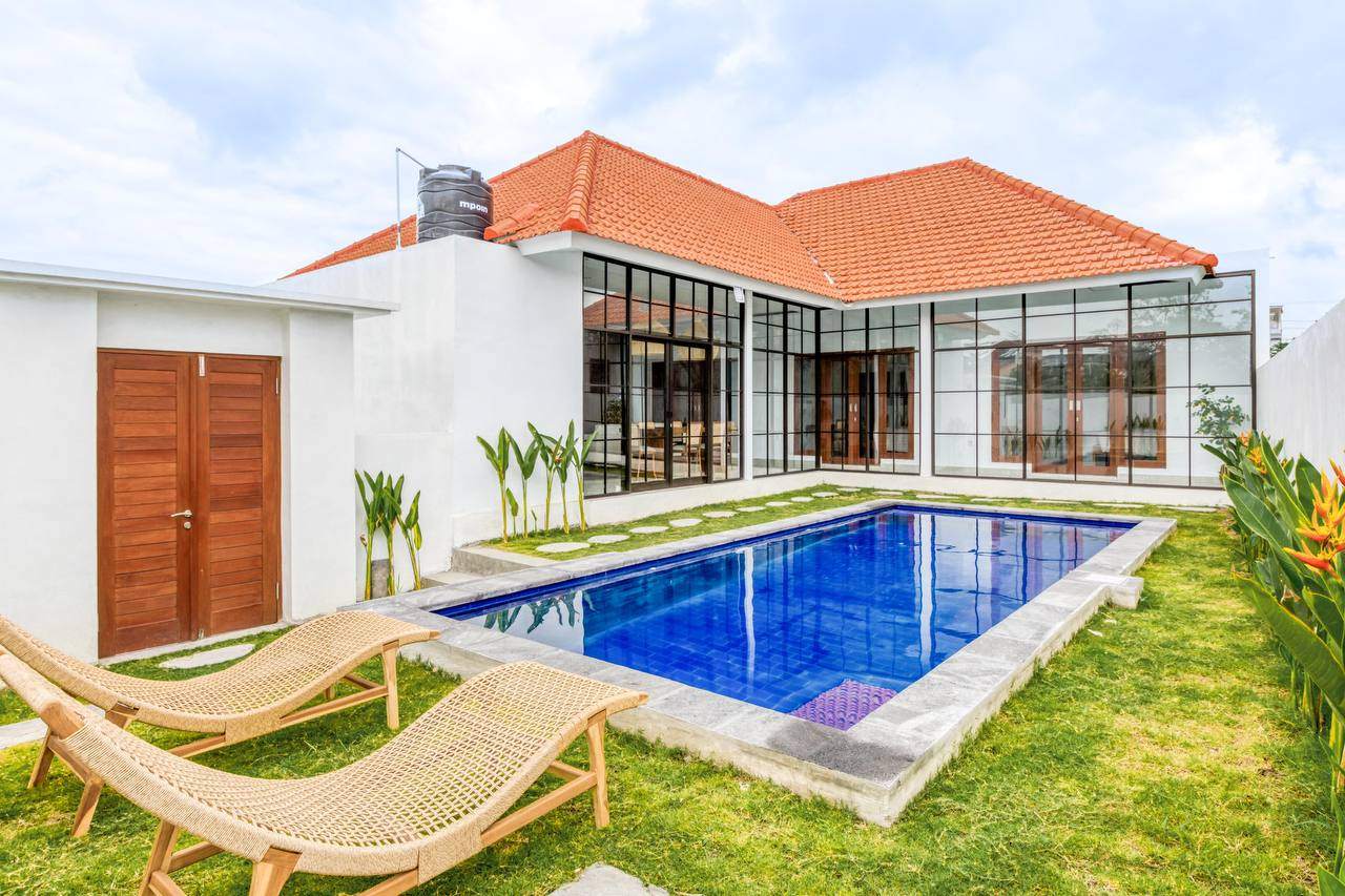 Villa image 1