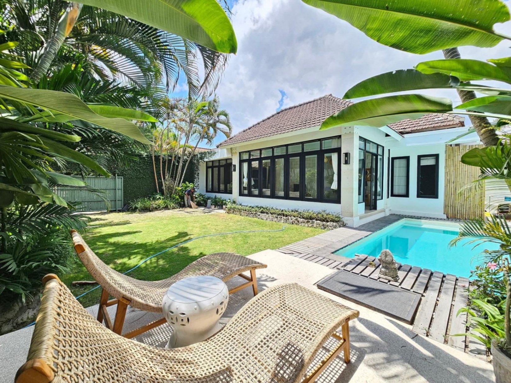 Villa image 1