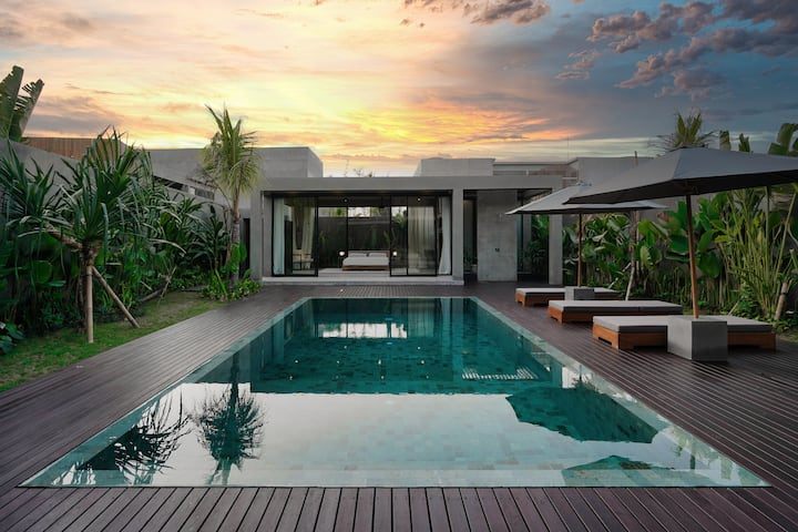Villa image 1