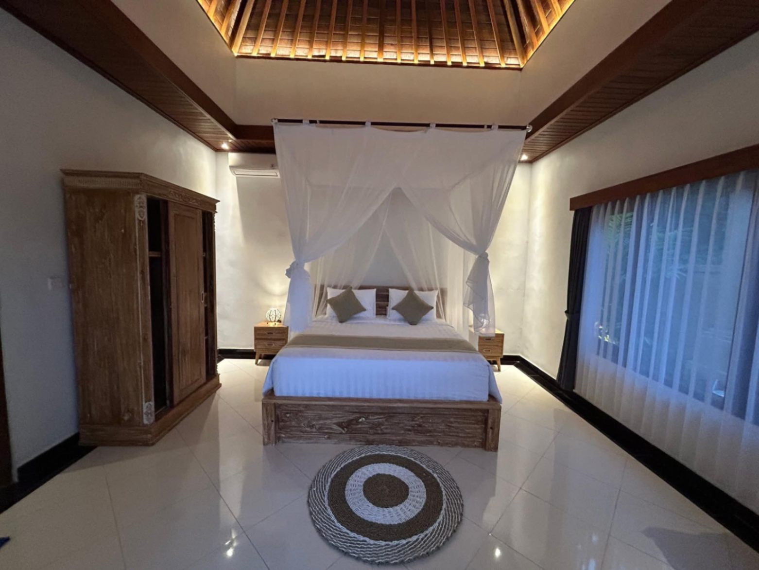 Villa image 3