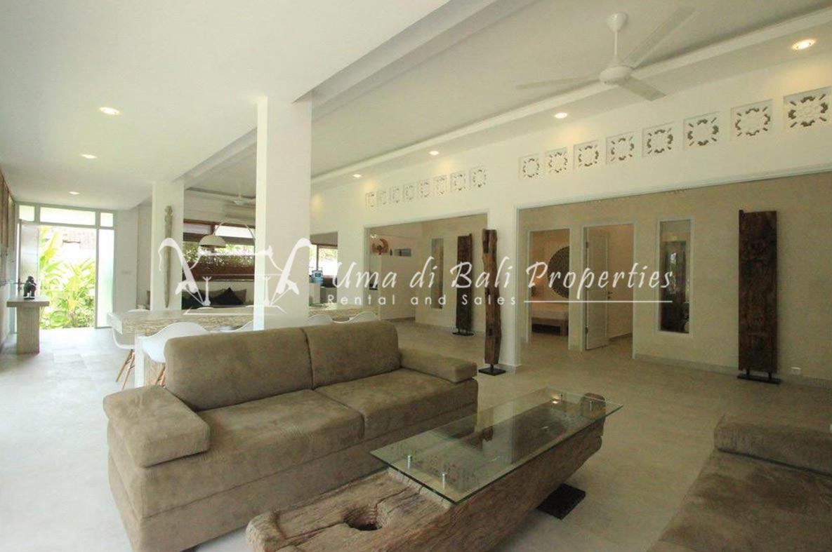 Villa image 2