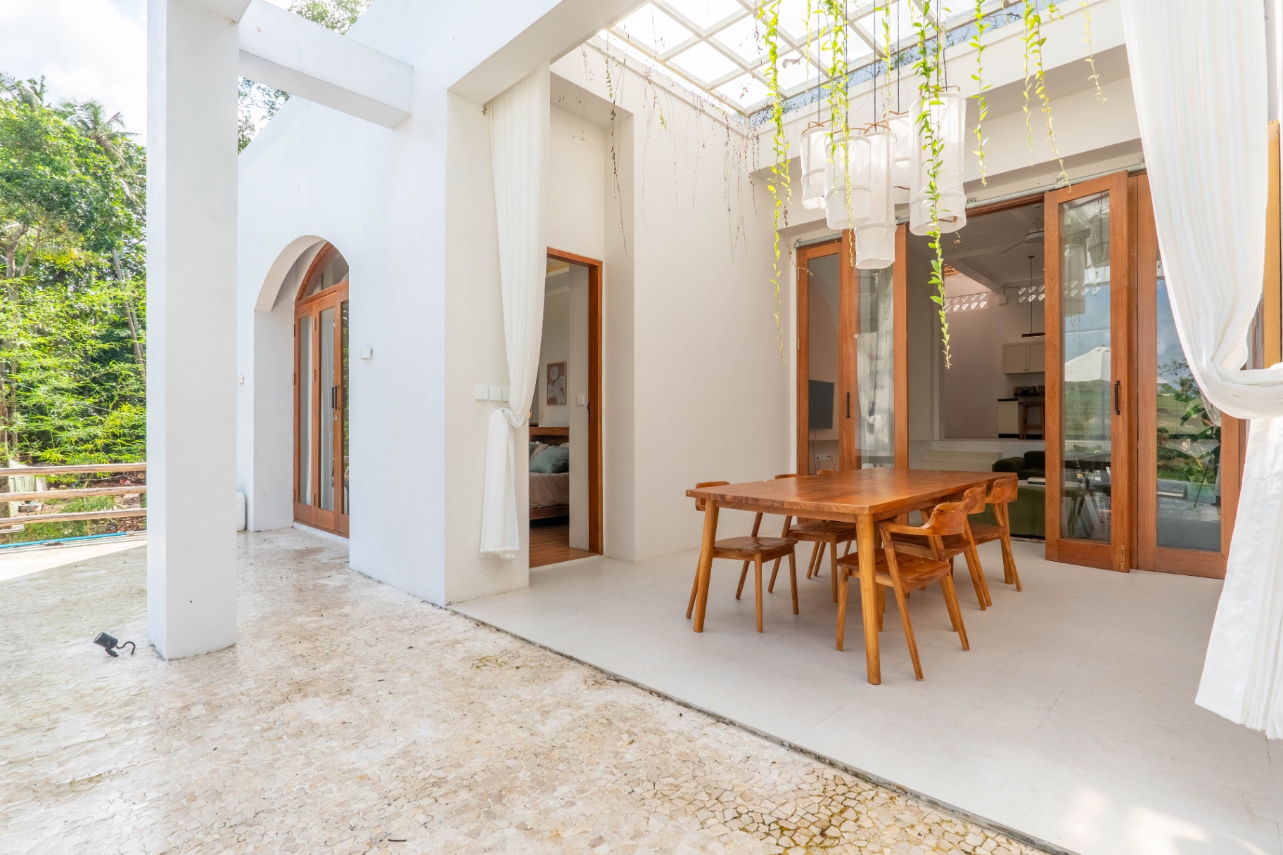 Villa image 2