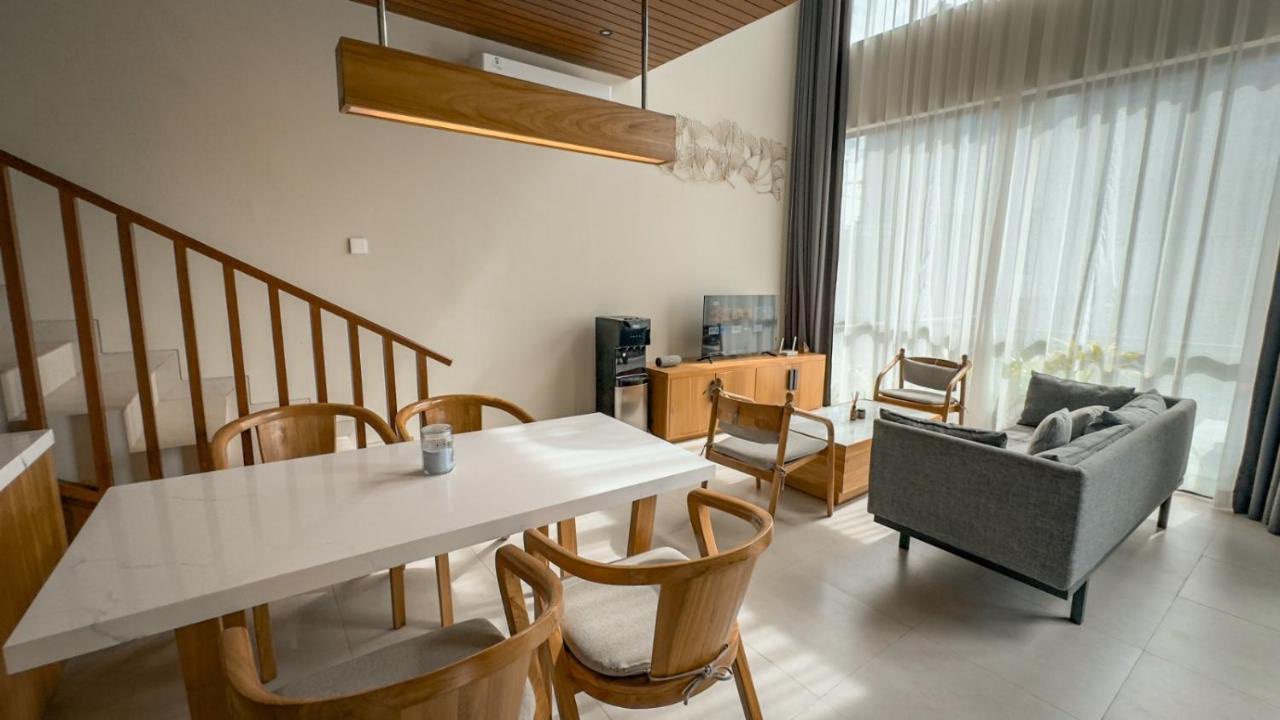 Villa image 1