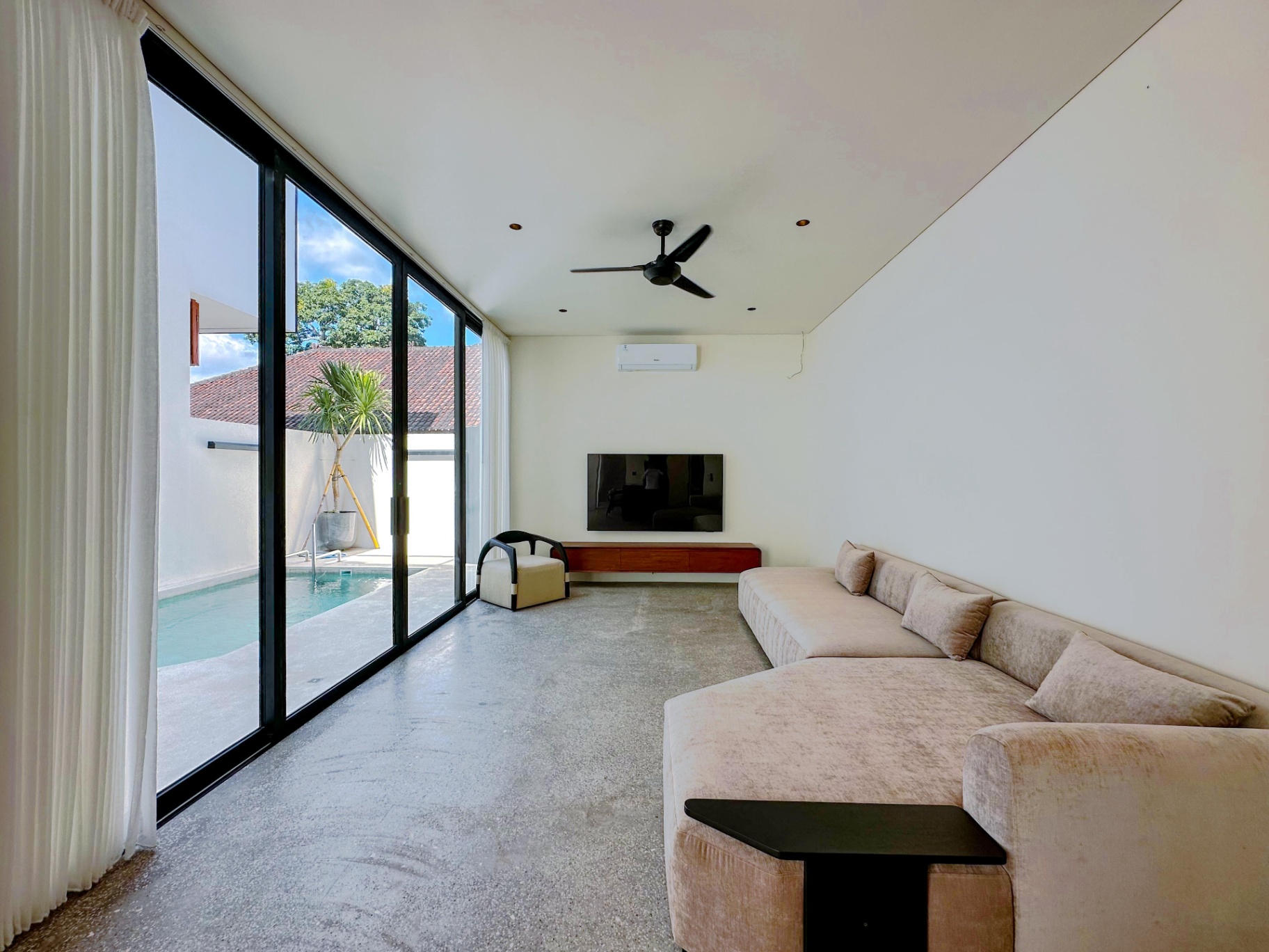Villa image 3