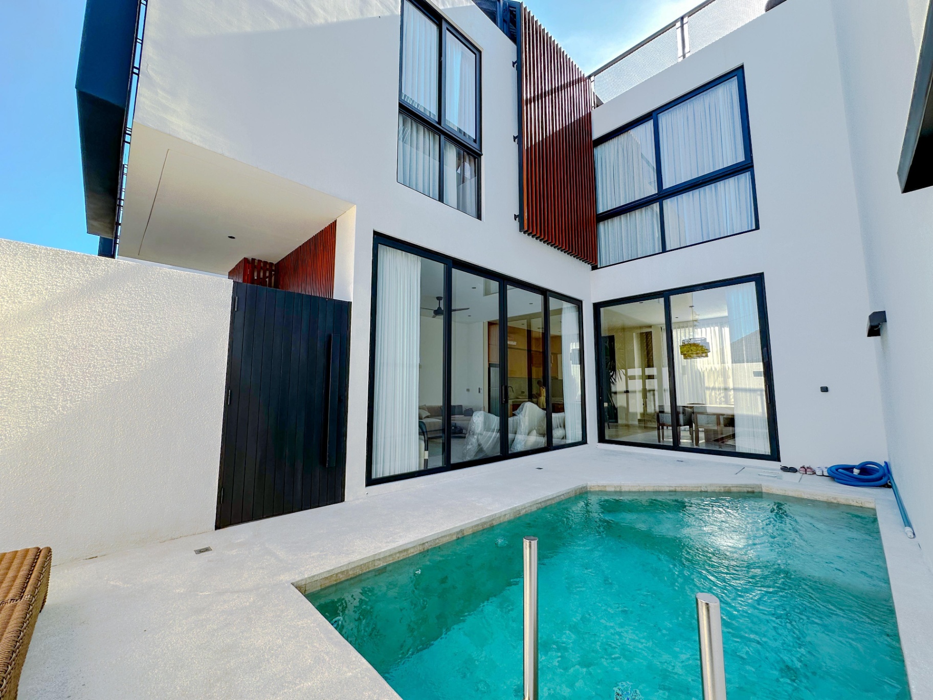 BRAND NEW 2 BEDROOM SEMI-LUXURY VILLA IN SEMER – UMALAS