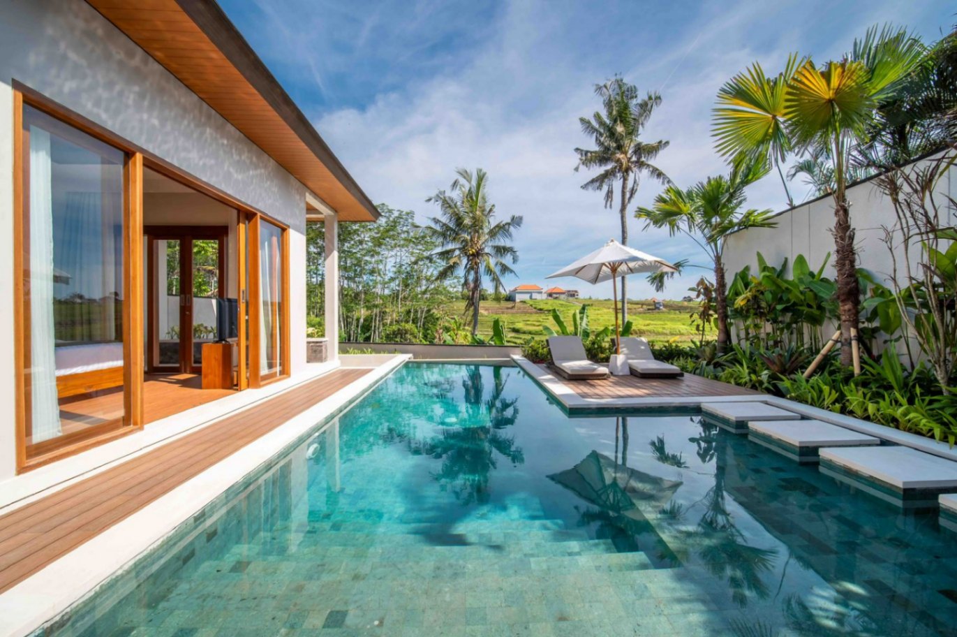 Villa image 1