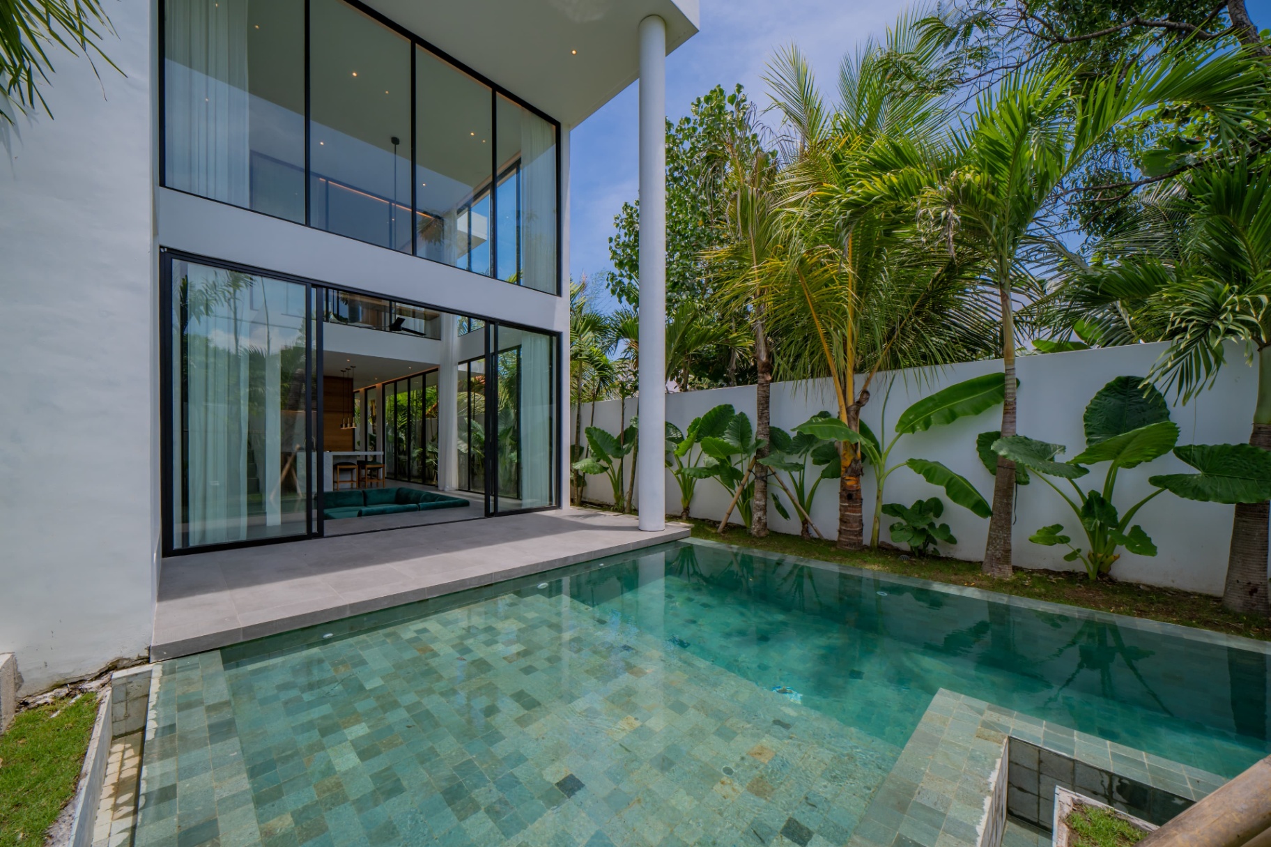 Villa image 1