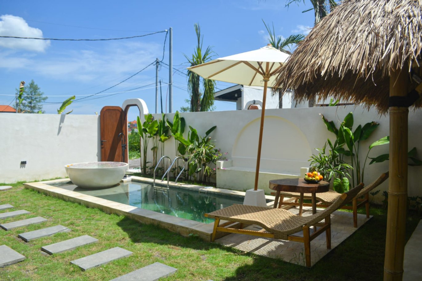 2BR Villa with Garden at Tibubeneng Canggu 