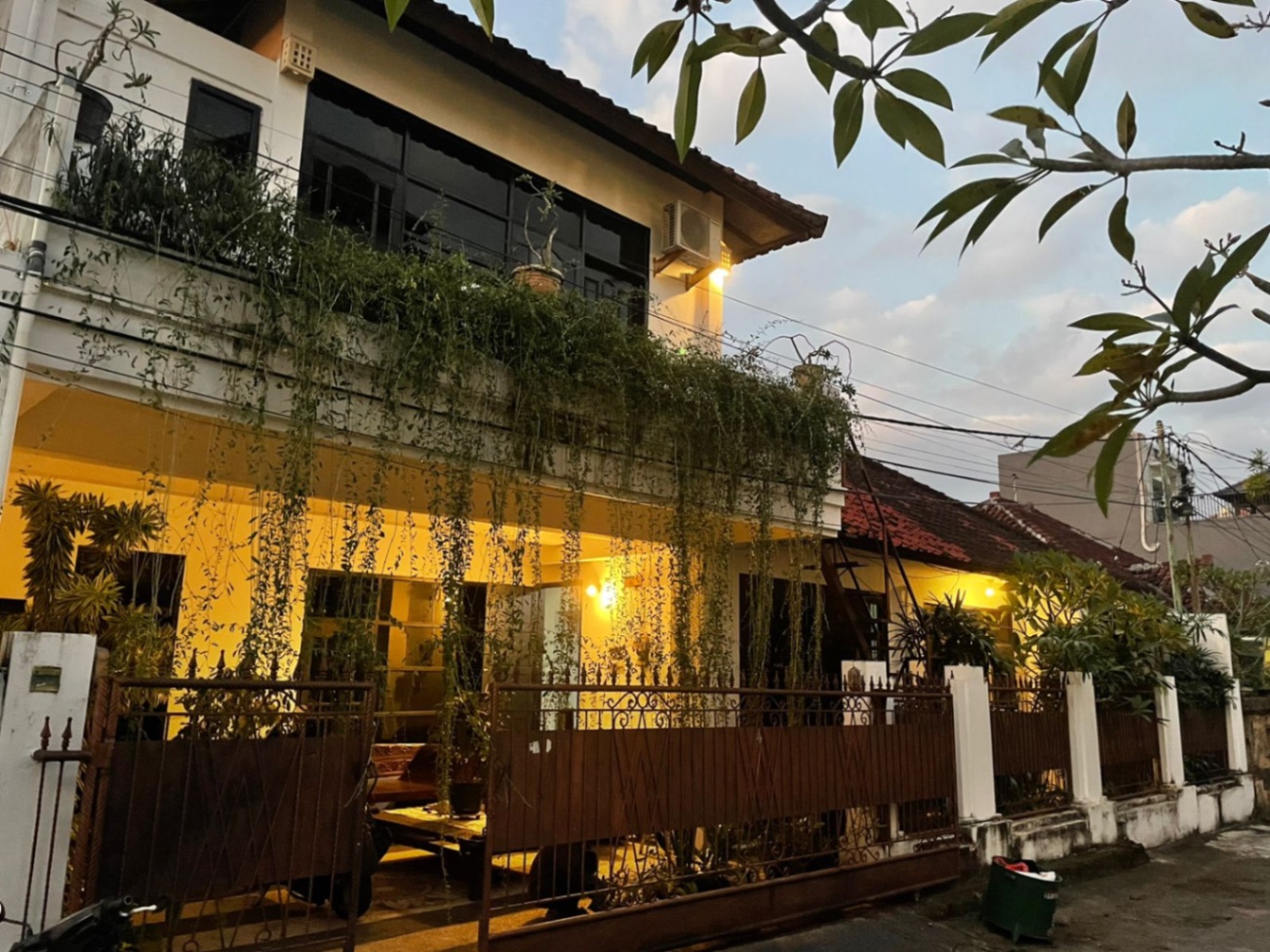 Villa image 1