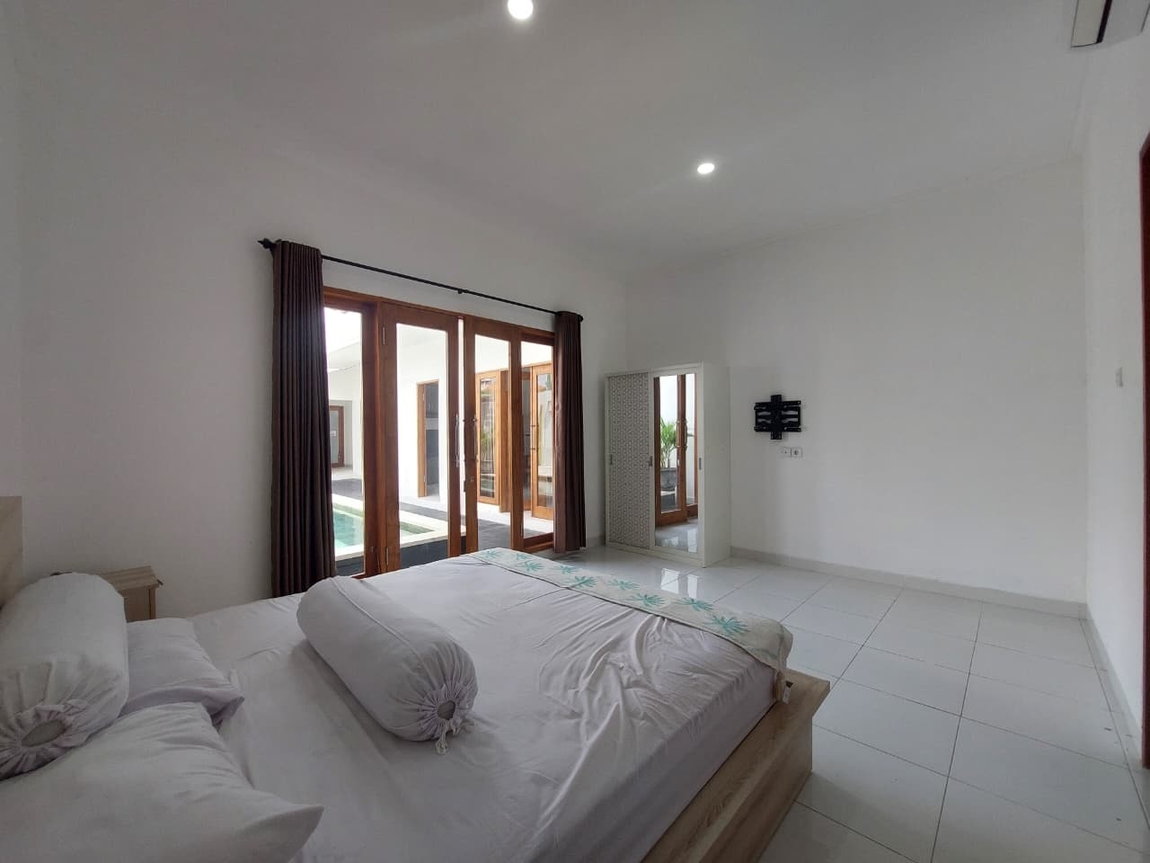 Villa image 4