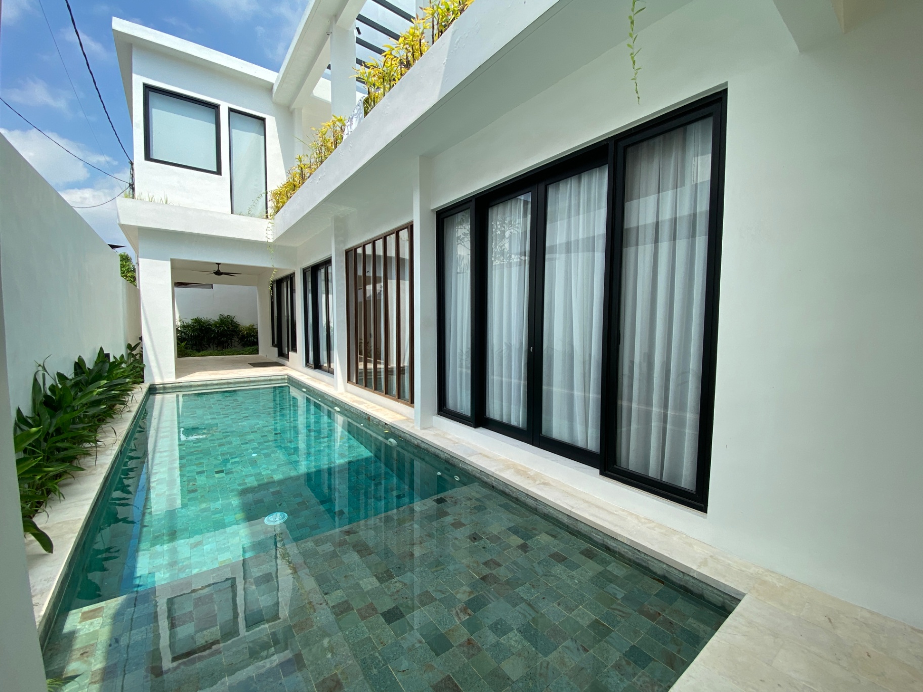 Villa image 1