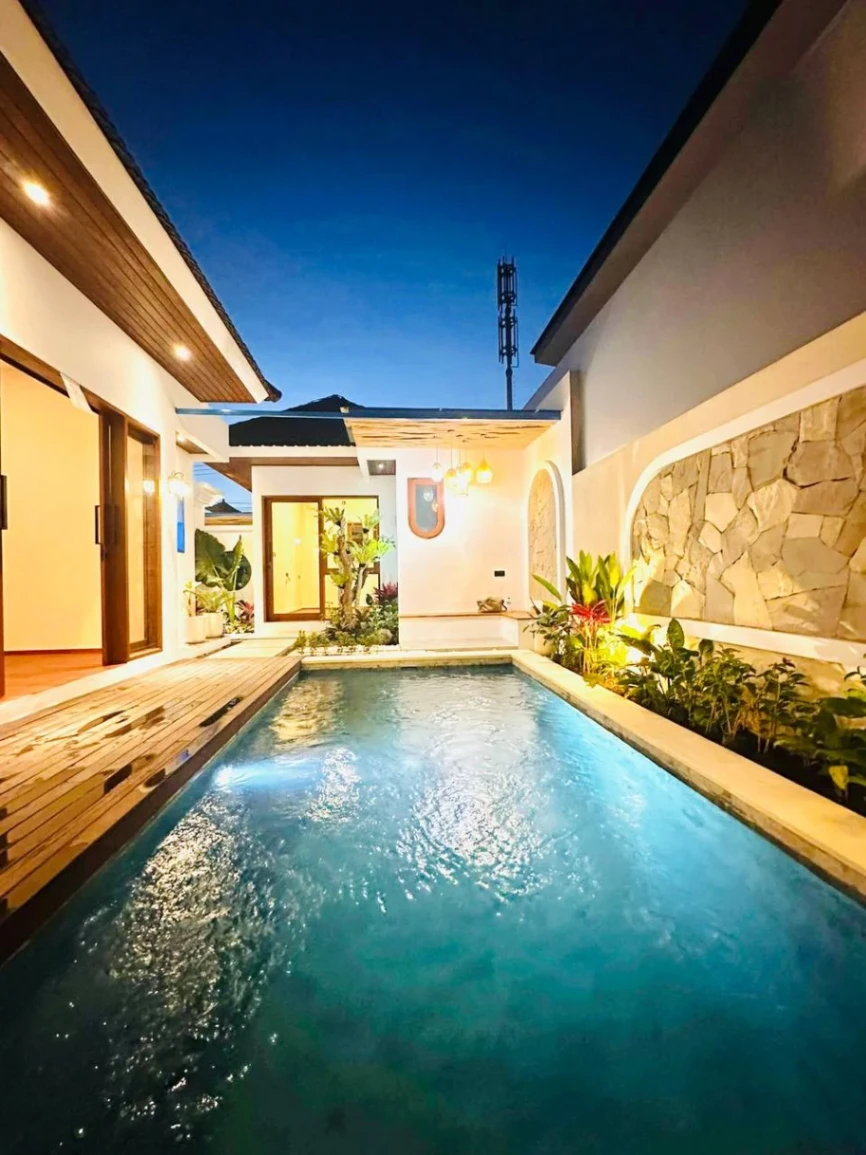 3 BEDROOM VILLA FOR LEASEHOLD IN TUMBAK BAYUH 