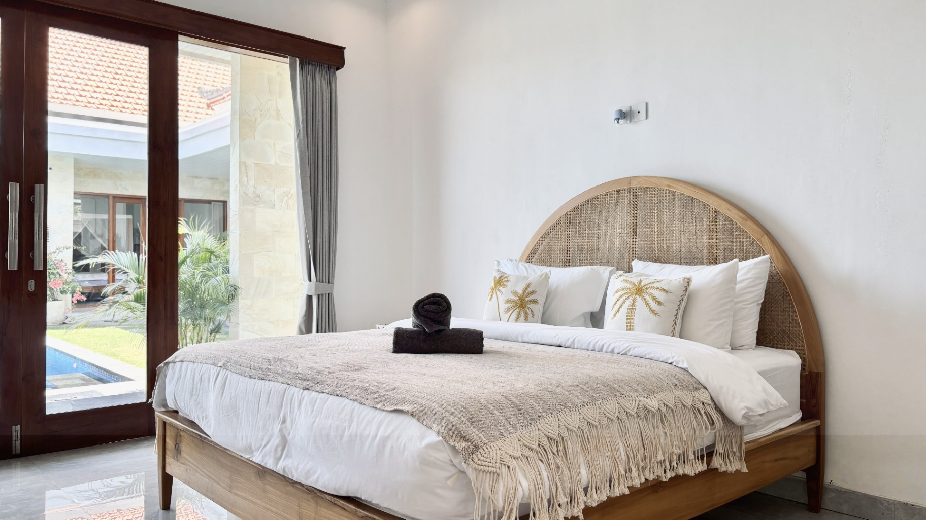Villa image 2