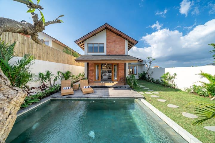 Villa image 1