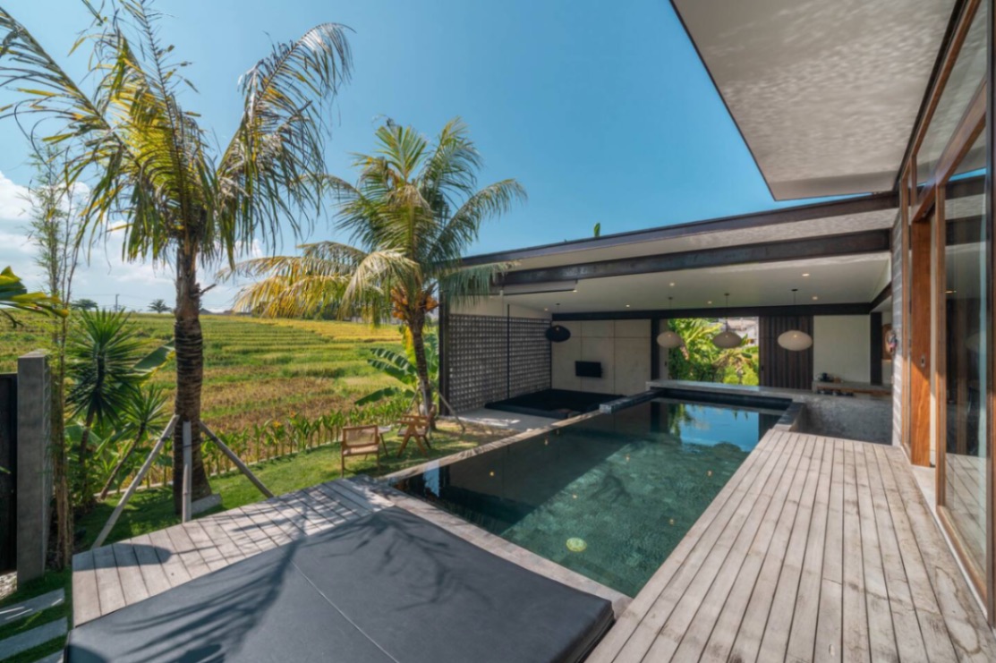Villa image 1