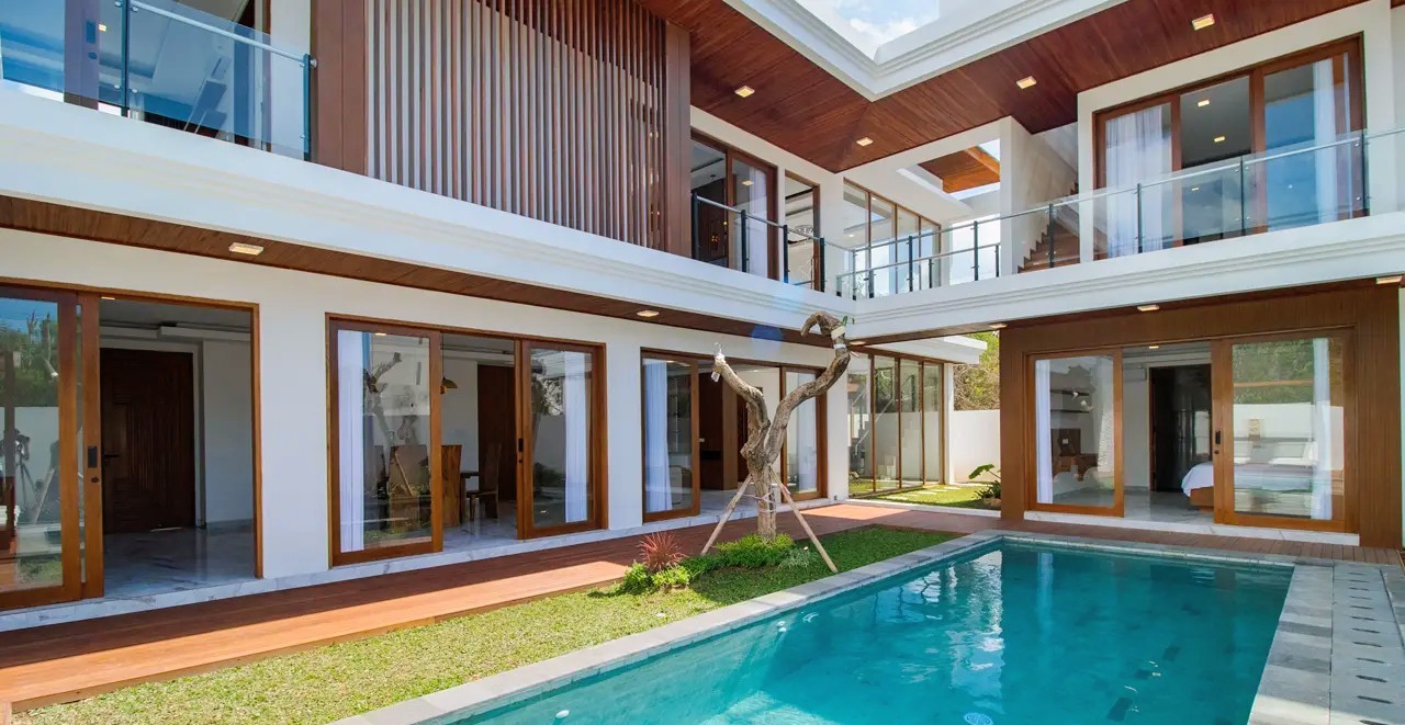 Villa image 1