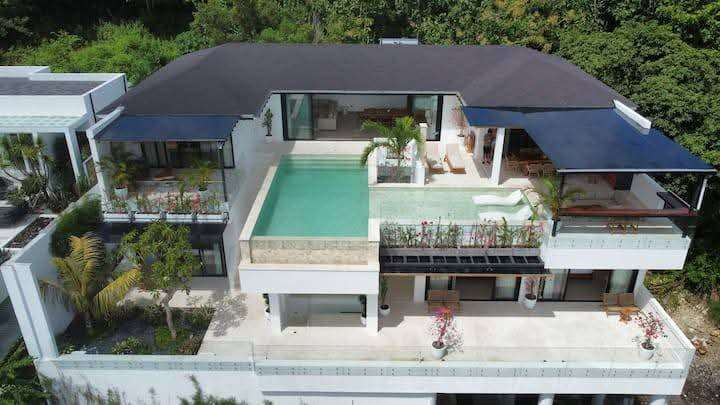 Villa image 1