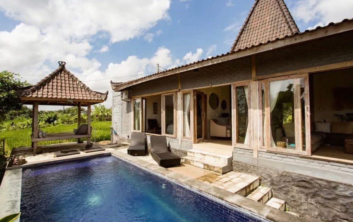 Villa image 1